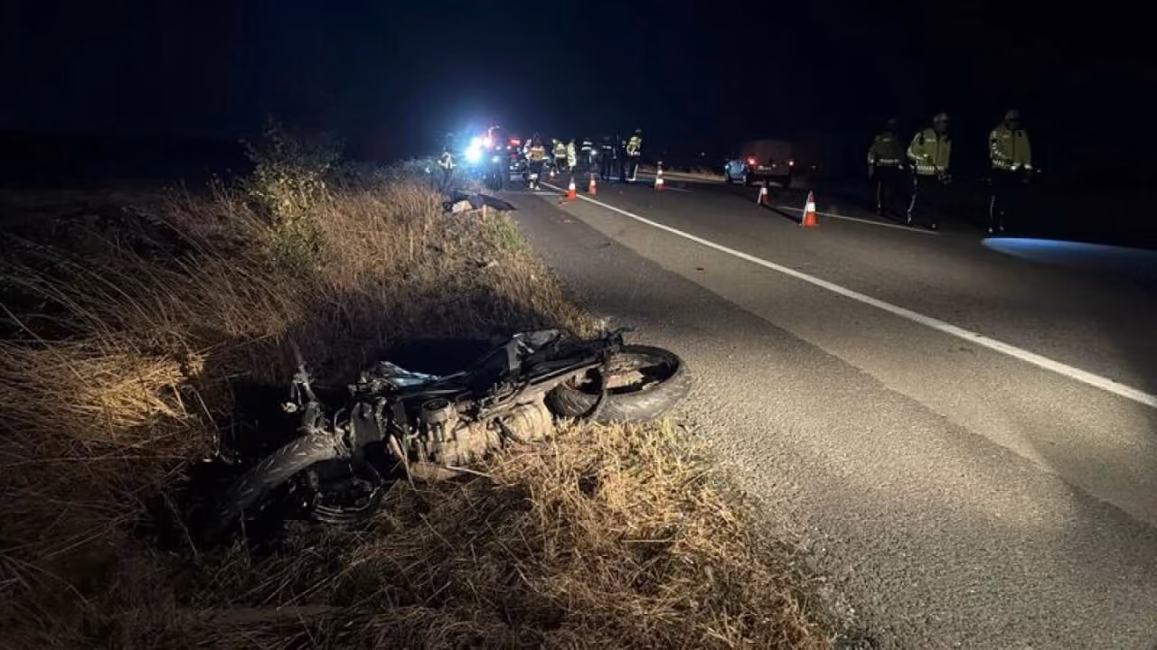 Çorlu'da kamyonun çarptığı 17 yaşındaki motosiklet sürücüsü hayatını kaybetti