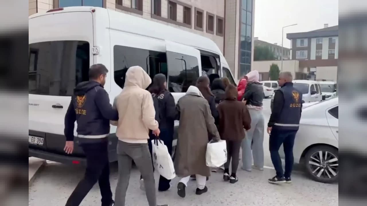 Düzce'de Masaj Salonlarına Fuhuş Operasyonu: 5 Şüpheli Tutuklandı