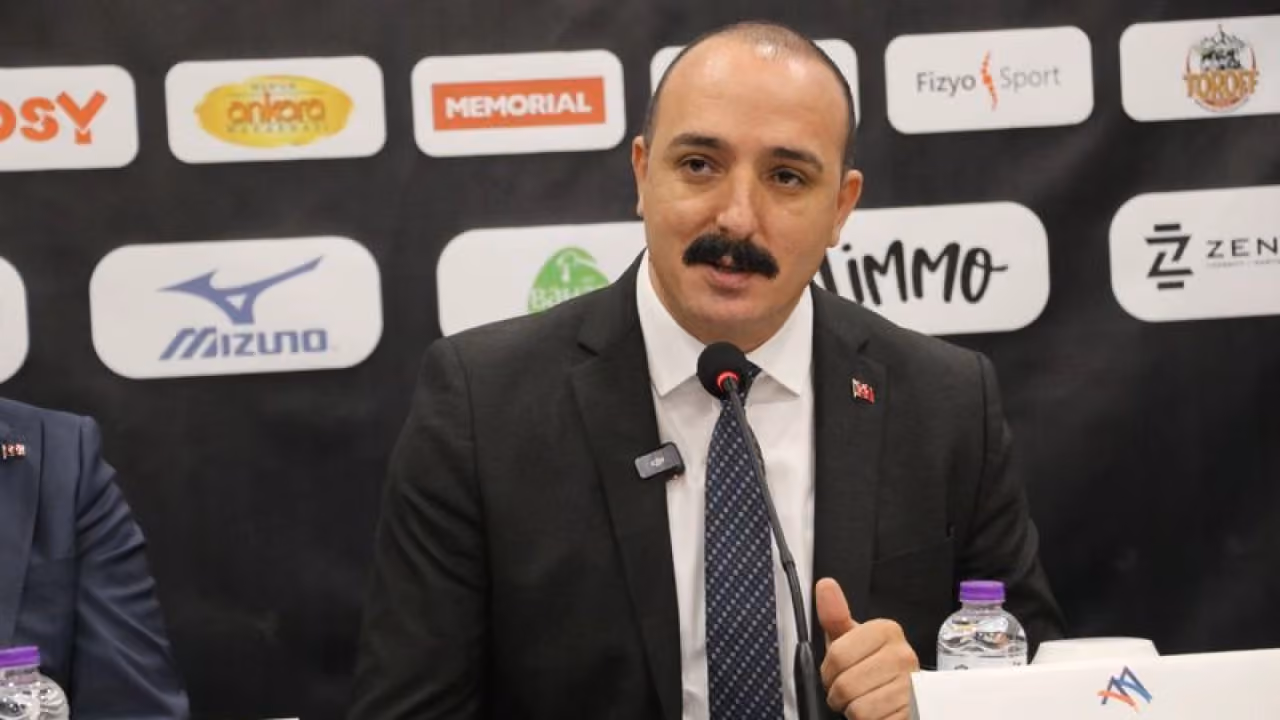 Konyaaltı Belediye Başkanı Cem Kotan CHP'den İstifa Etti