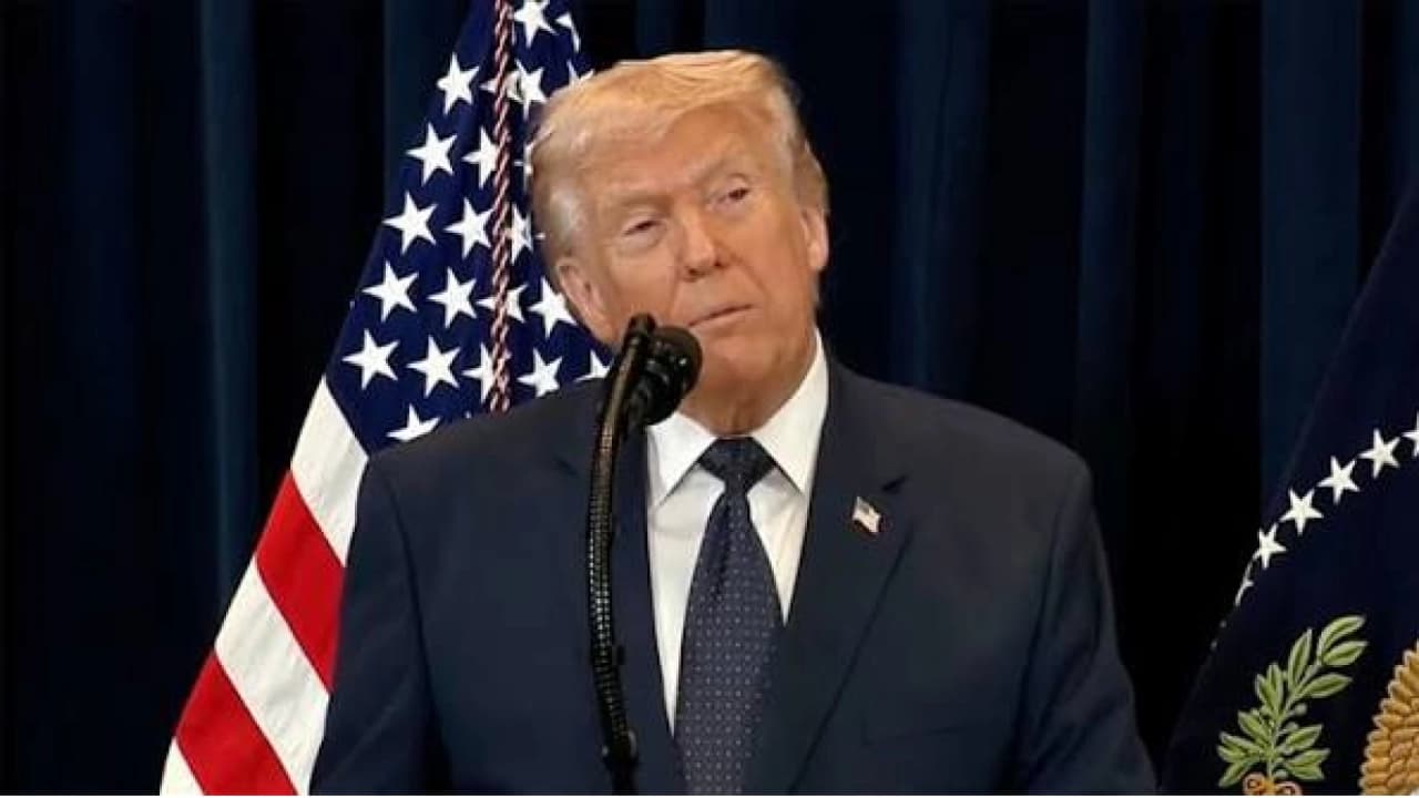 ABD Başkanı Trump açıkladı: Avrupa dizel stoklarını piyasaya sürecek