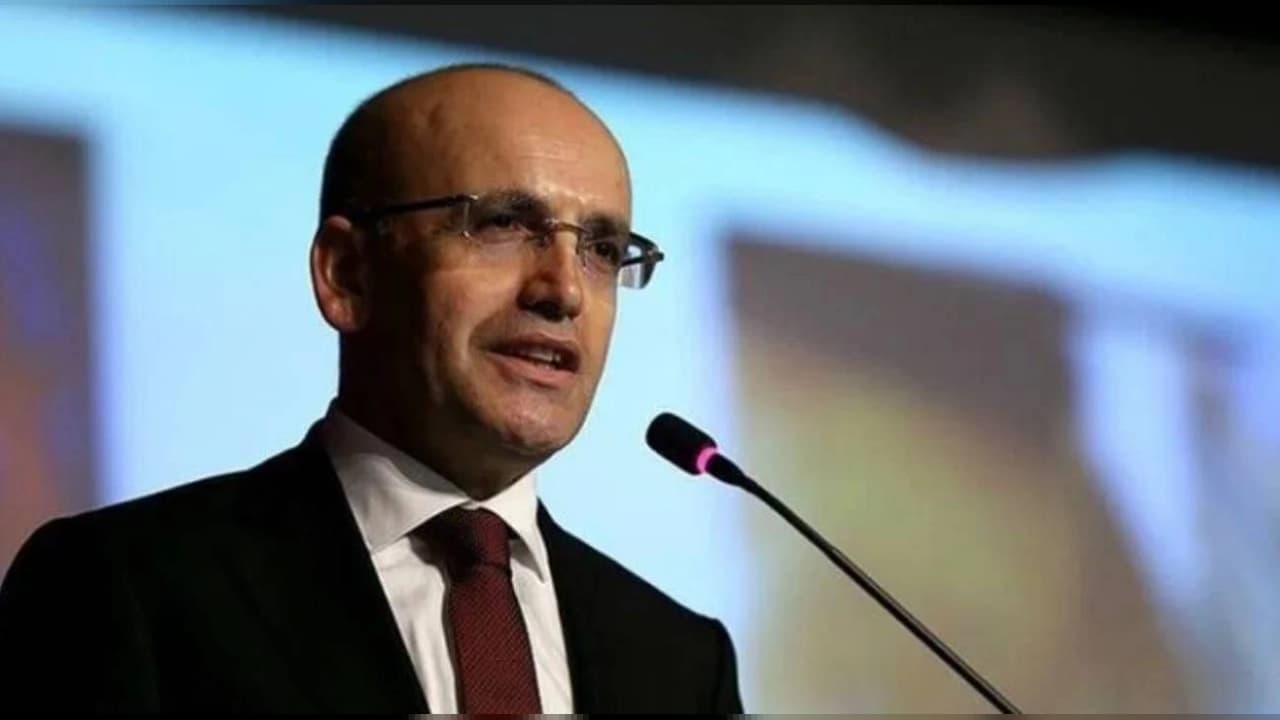 Bakan Şimşek'ten KOBİ Kredileri ve Zorunlu Karşılık Açıklaması: Büyüme Sınırı Yüzde 5'e Yükseltildi