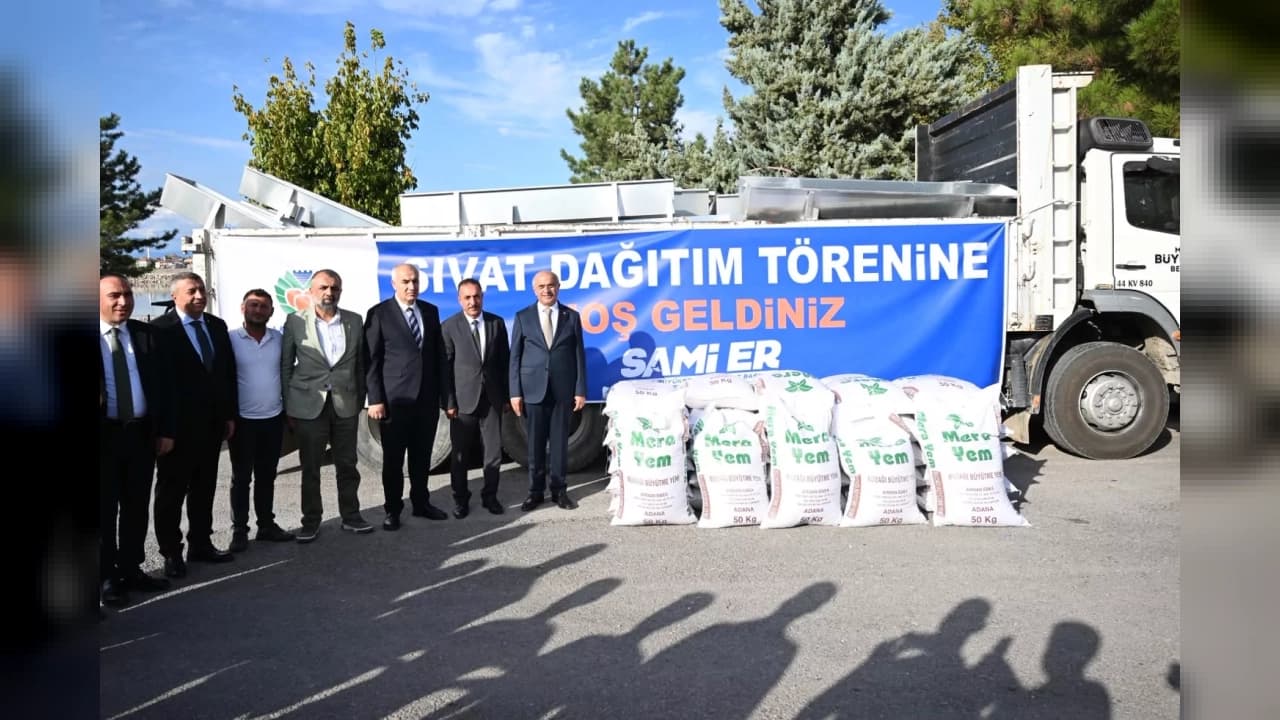 Malatya'da Hayvancılığa 980 Sıvat Desteği: 480 Sac ve 500 Beton Sıvat Dağıtıldı