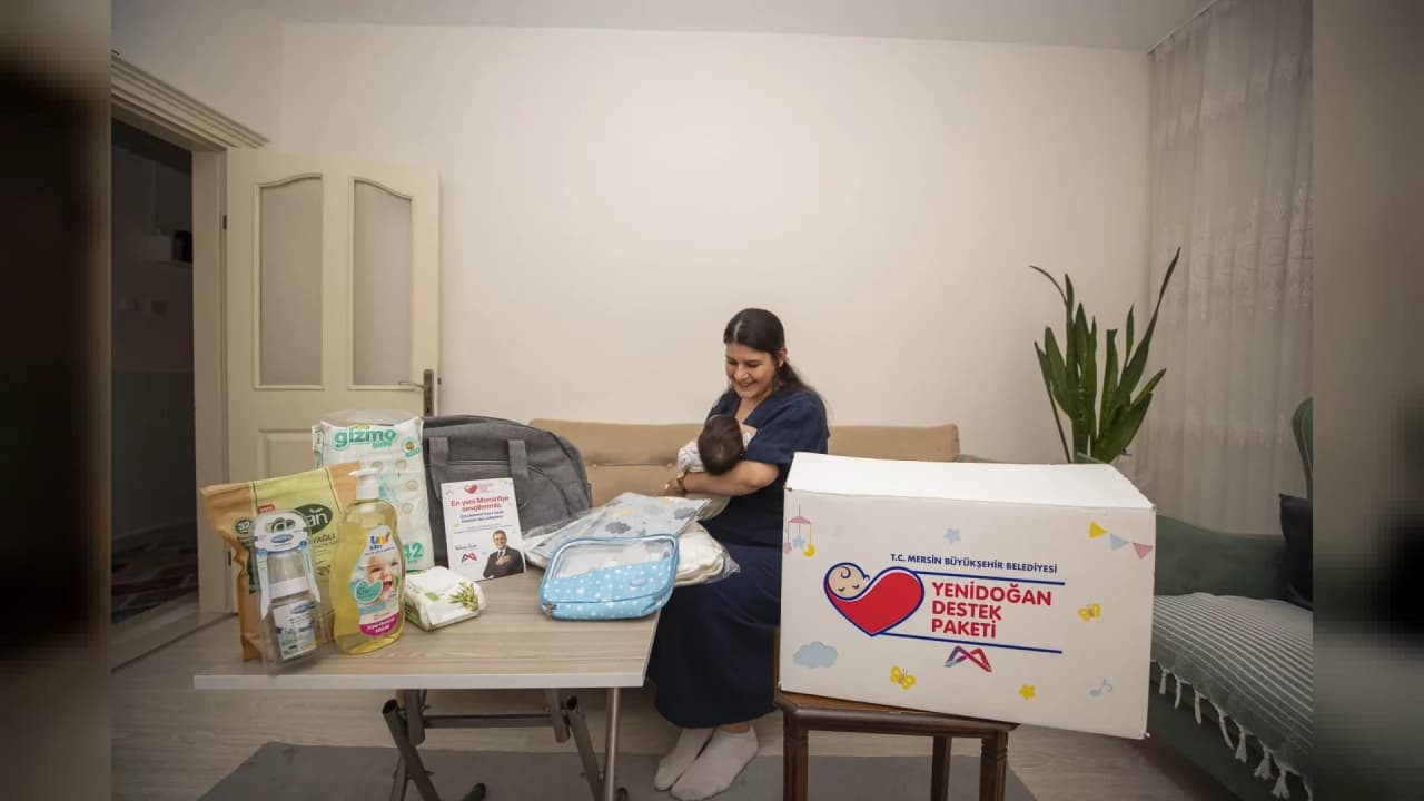 Mersin Büyükşehir Belediyesi'nden Dar Gelirli Ailelere 18 Bin Bebek Destek Paketi