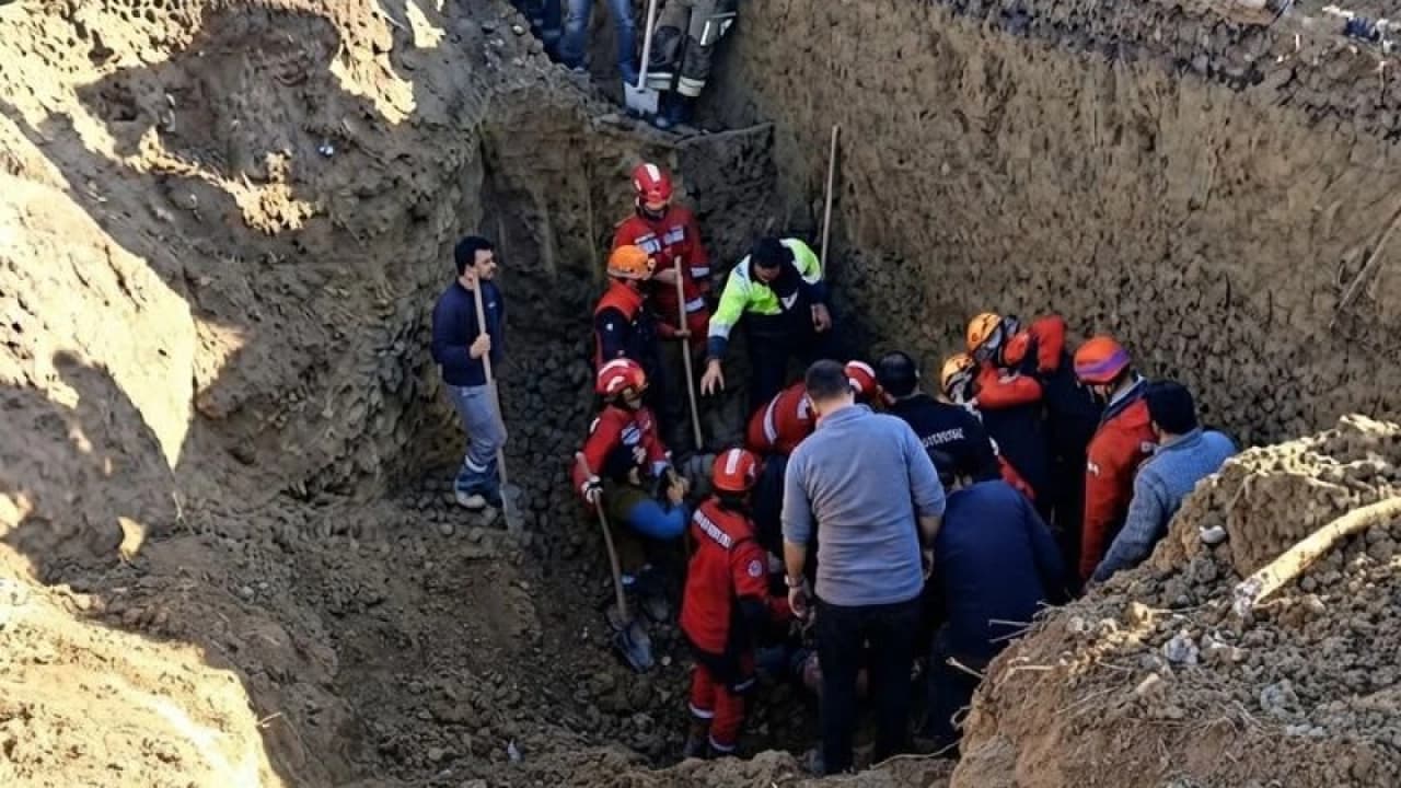 Ankara Polatlı'da ASKİ Çalışmasında Göçük: Muhtar Tufan Bahçeci Yaşamını Yitirdi