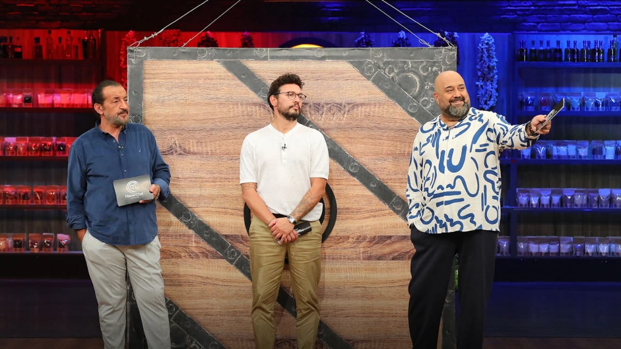 MasterChef 3 Ekim Dokunulmazlık Oyunu: Kırmızı Takımdan Batuhan ve Nurten Potada