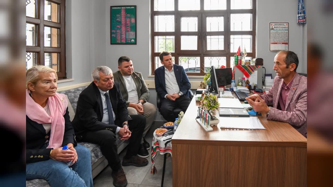 Osmangazi Belediye Başkanı Erkan Aydın Mollafenari Mahallesi'nde Vatandaşlarla Buluştu