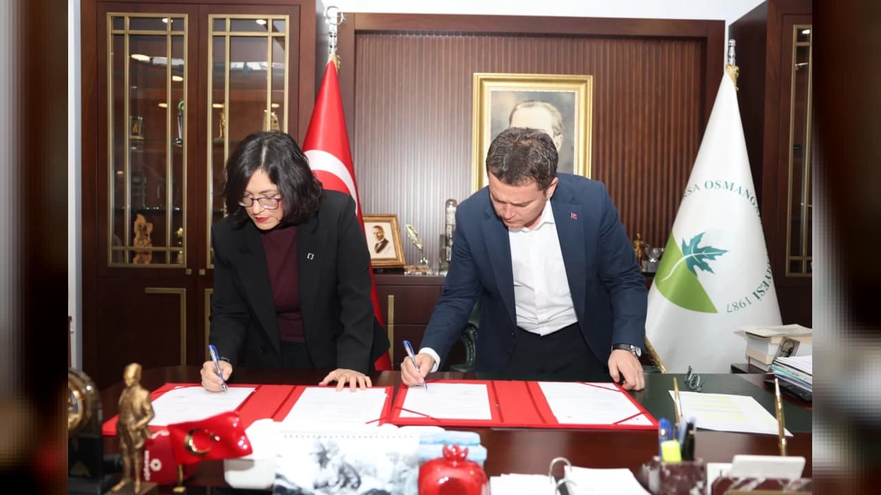 Osmangazi Belediyesi ve Mimarlar Odası'ndan Bursa'nın Fethinin 700. Yılına Özel Panel Protokolü