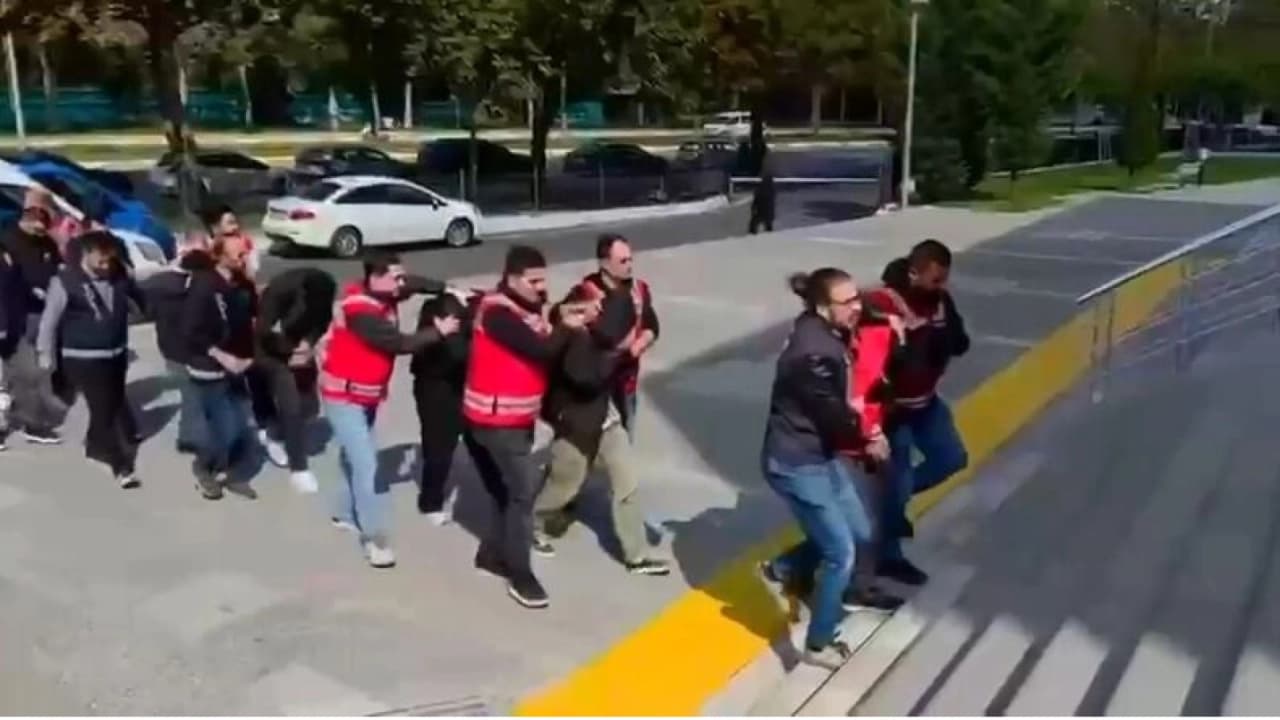 Tekirdağ'da Çocuk Müstehcenliği Operasyonu: 6 Şüpheli Tutuklandı