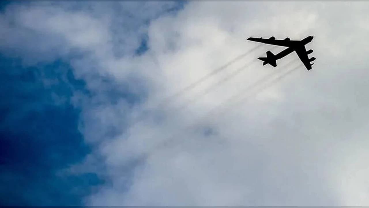 ABD'den İngiltere'deki RAF Fairford Üssü İçin Flaş Karar: Tüm Uçaklar Çekildi