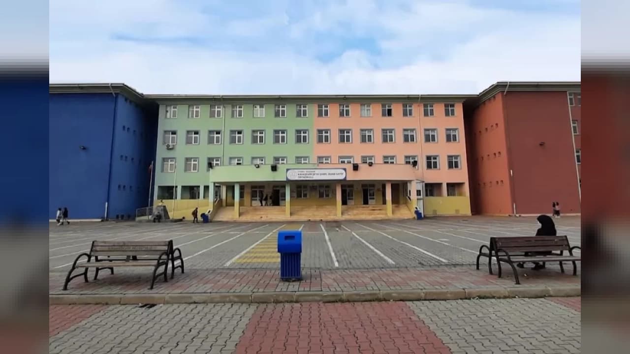 Başakşehir'de 8 Öğrencinin Yaralandığı Olayın Ardından Eğitime 2 Gün Ara