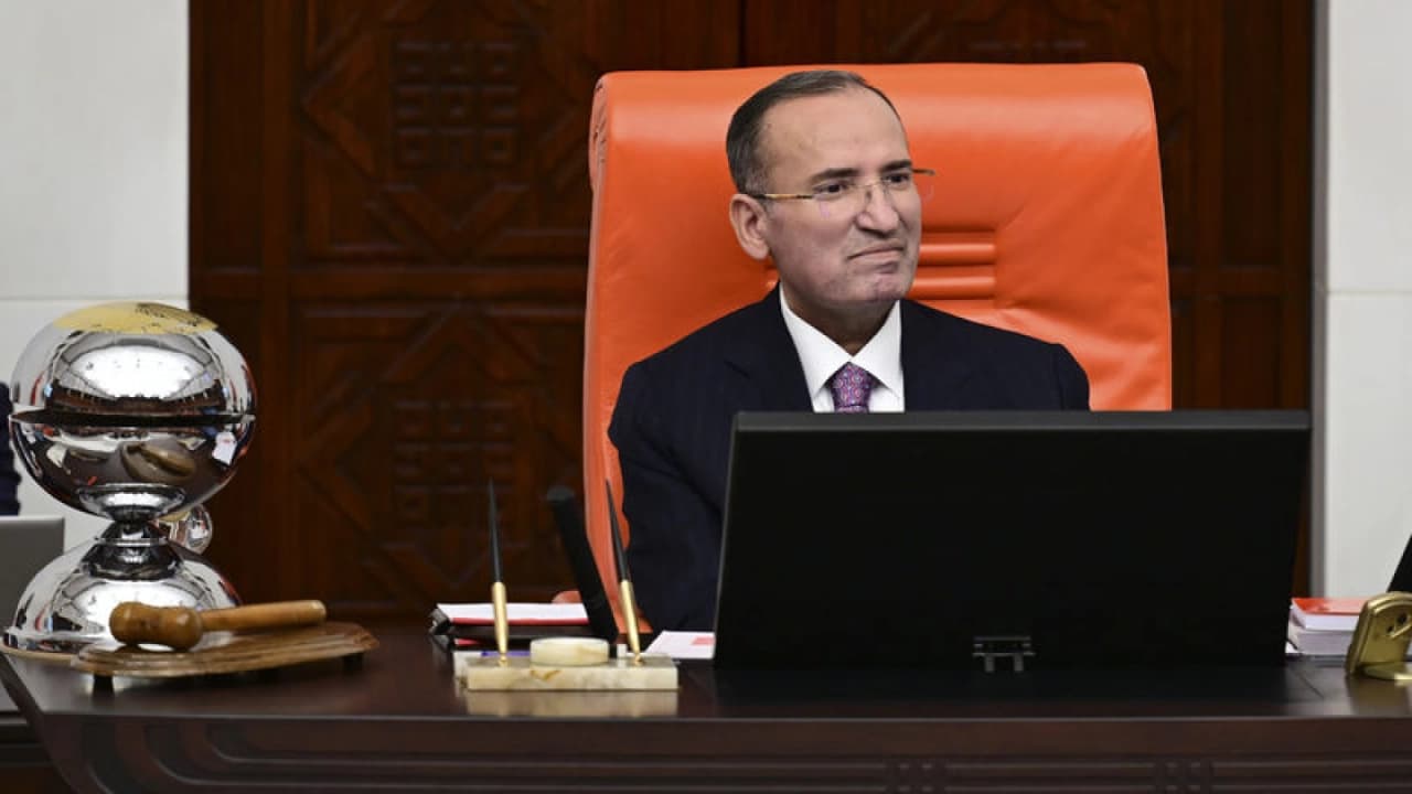 Bekir Bozdağ TBMM Başkanvekilliği görevinden istifa etti