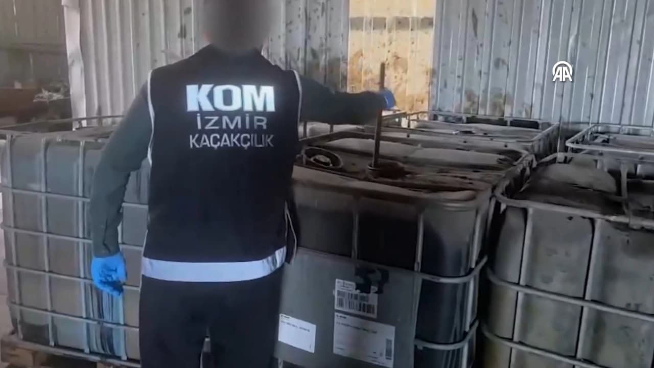 İzmir'de katı atık tesisinde 10,1 ton kaçak akaryakıt ele geçirildi