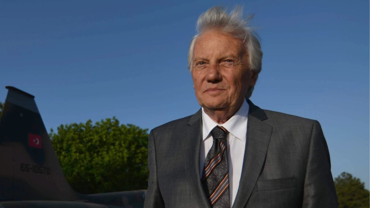 Yeşilçam'ın "Altın Çocuk" lakaplı oyuncusu Göksel Arsoy 90 yaşında vefat etti