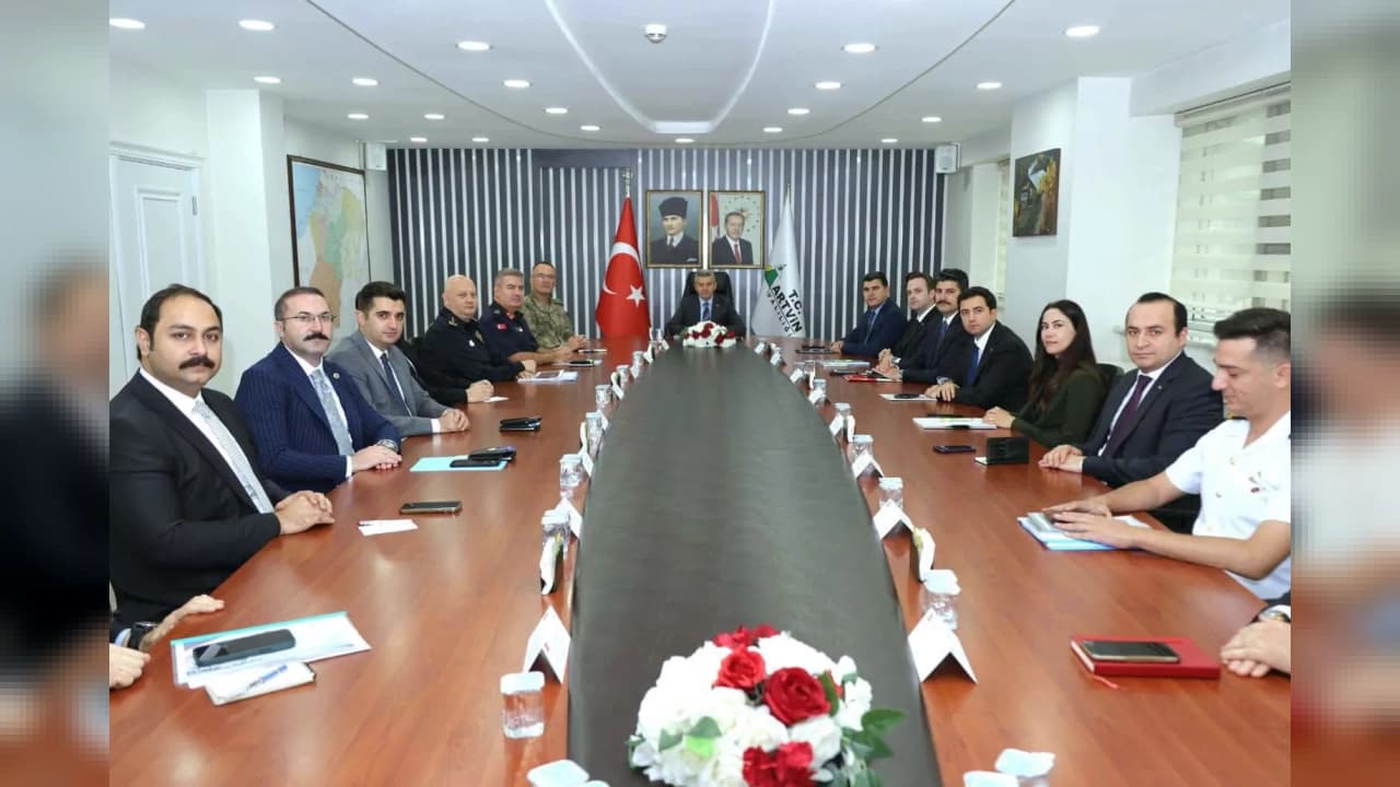 Artvin'de İl Güvenlik ve Asayiş Koordinasyon Kurulu Toplandı