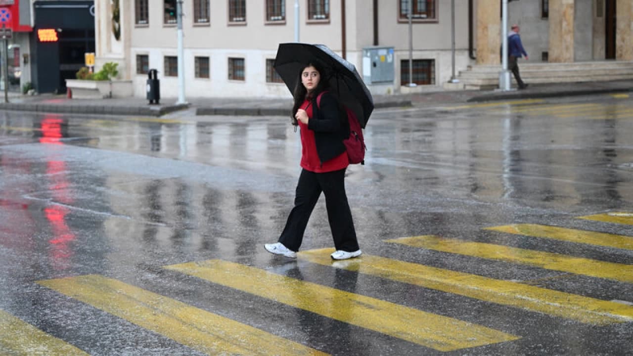 Doğu Karadeniz ve Doğu Anadolu'da Sağanak Yağış Bekleniyor