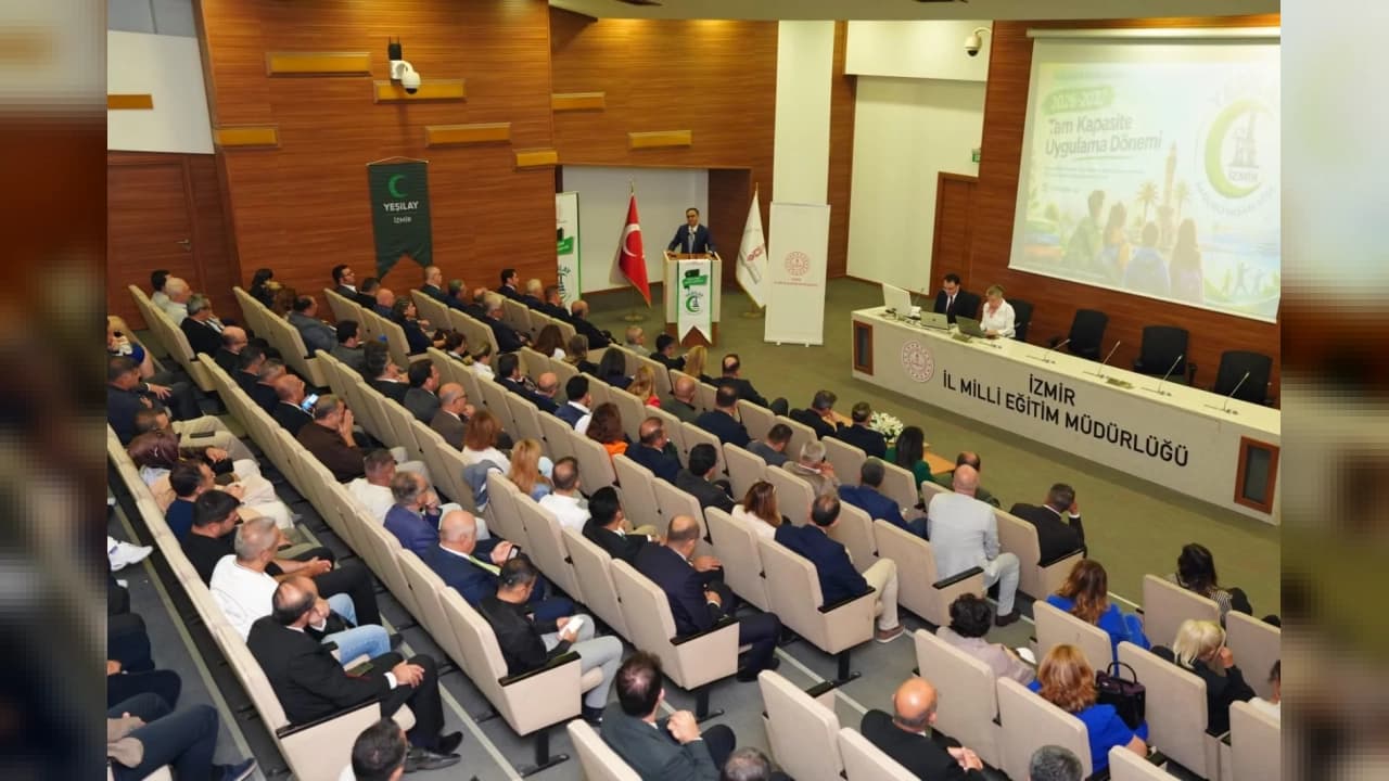 İzmir'de Yeşilay Sağlıklı Yaşam Ligi Koordinasyon Toplantısı Yapıldı