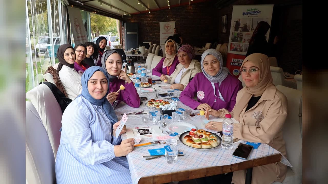 Sakarya'da 16 İlçeden Anne Adayı Normal Doğum İçin Buluştu