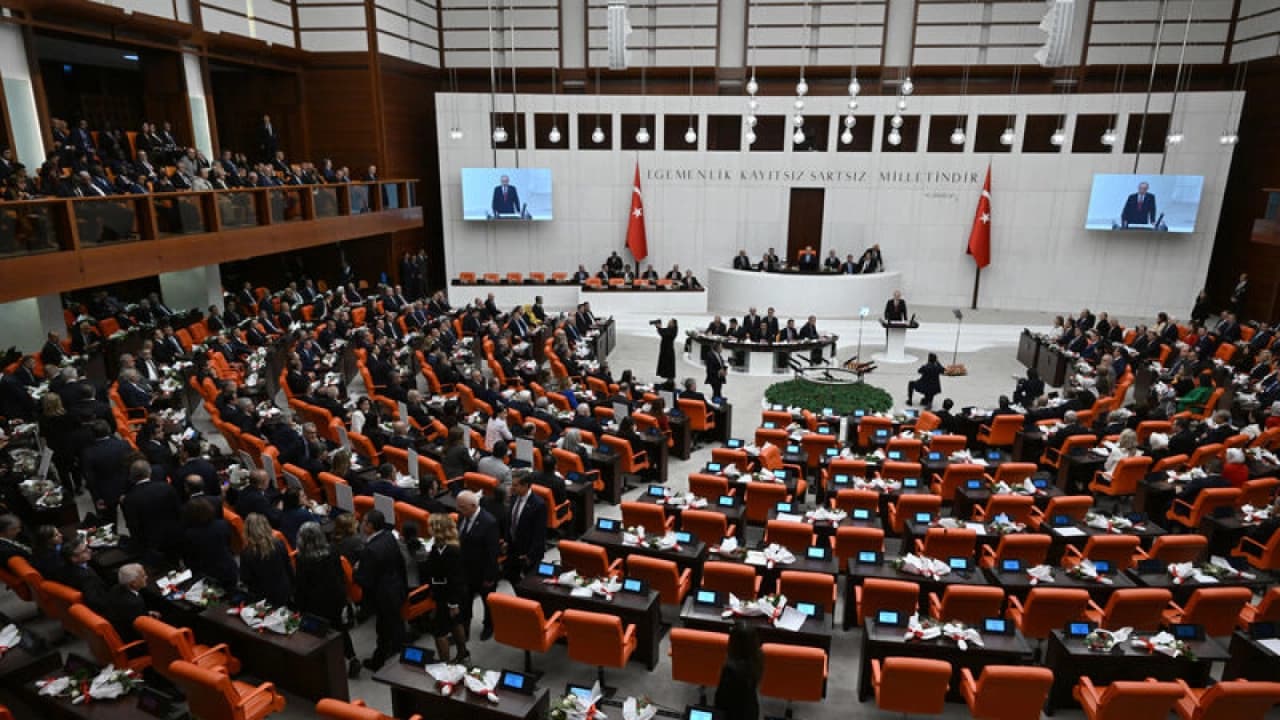 AK Parti fon teklifini Meclis'e sunuyor: 1 milyon liraya kadar ara ödeme