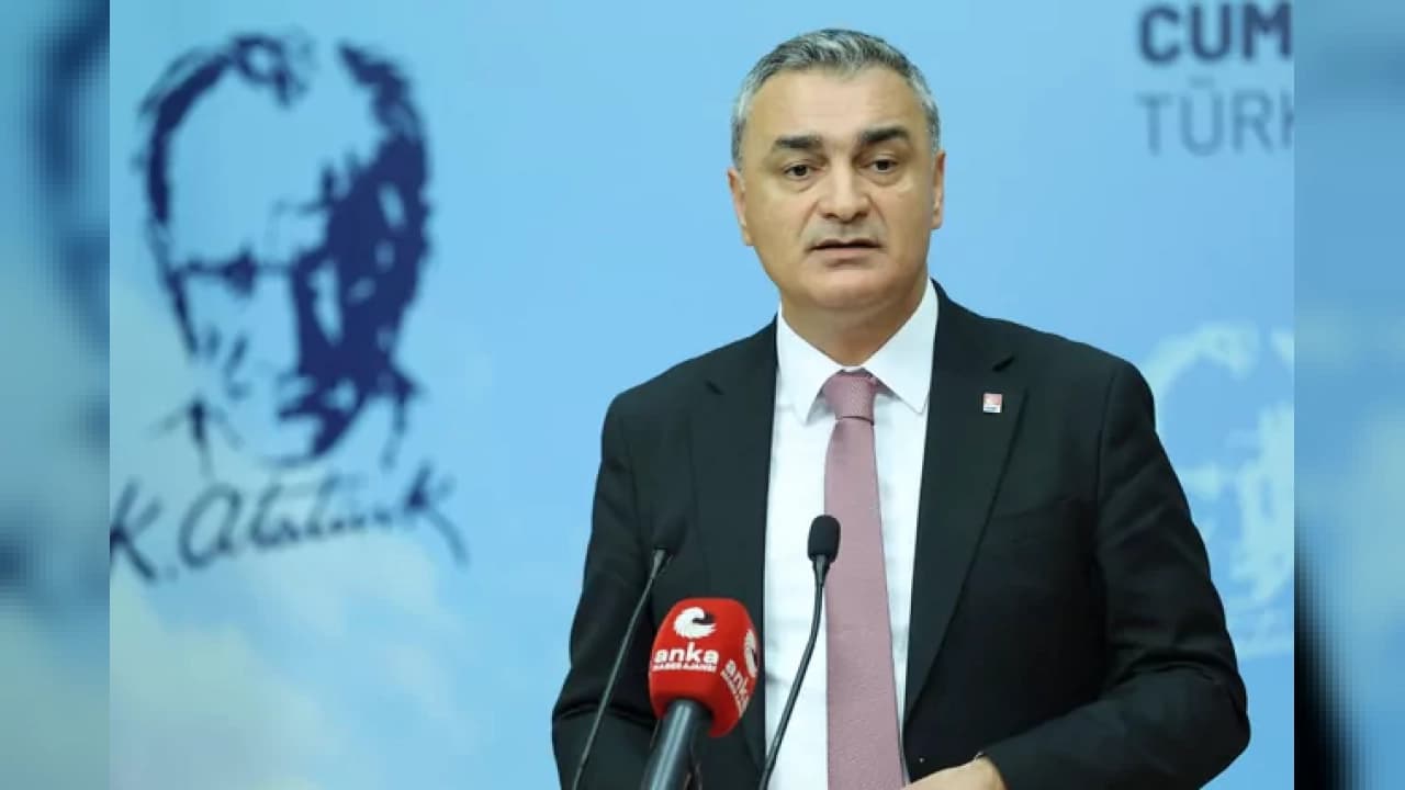 CHP Sözcüsü Sarı'dan Hükümete Enflasyon, Fon Skandalı ve Dış Politika Eleştirisi
