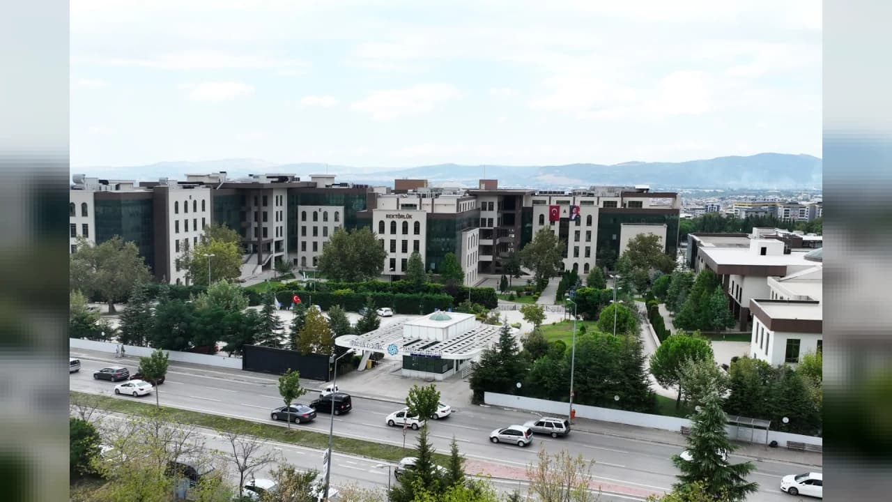 BTÜ'den 9 akademisyen dünyanın en etkili bilim insanları listesinde