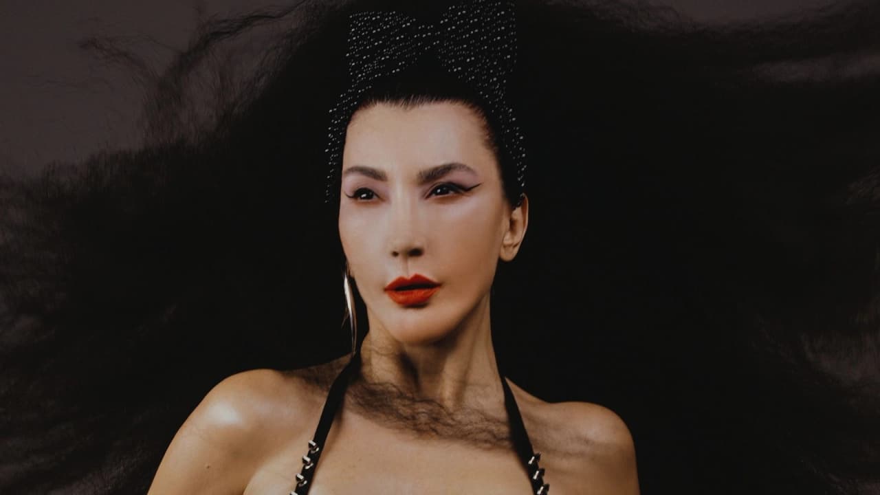 Hande Yener, Almanya'da Senfonik Sezen Aksu Konseri Verecek