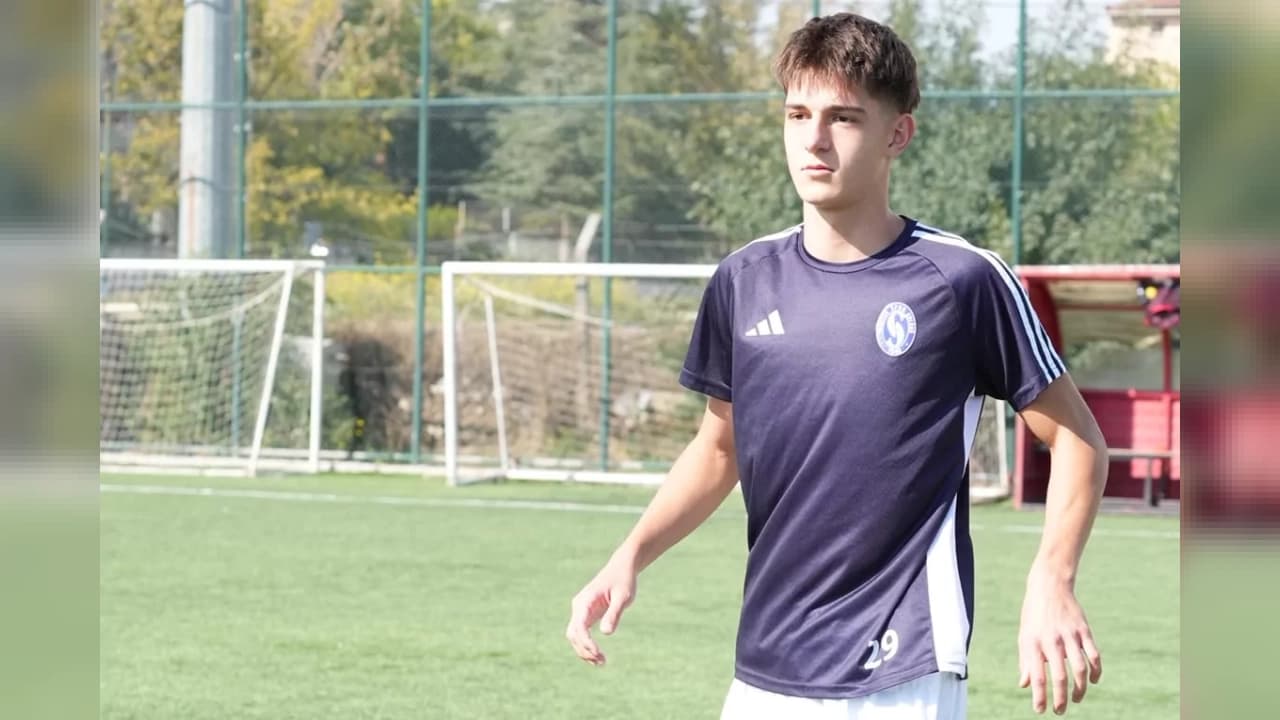 Keşanlı Erol Utku Yücetürk Sarıyer FK'ya transfer oldu