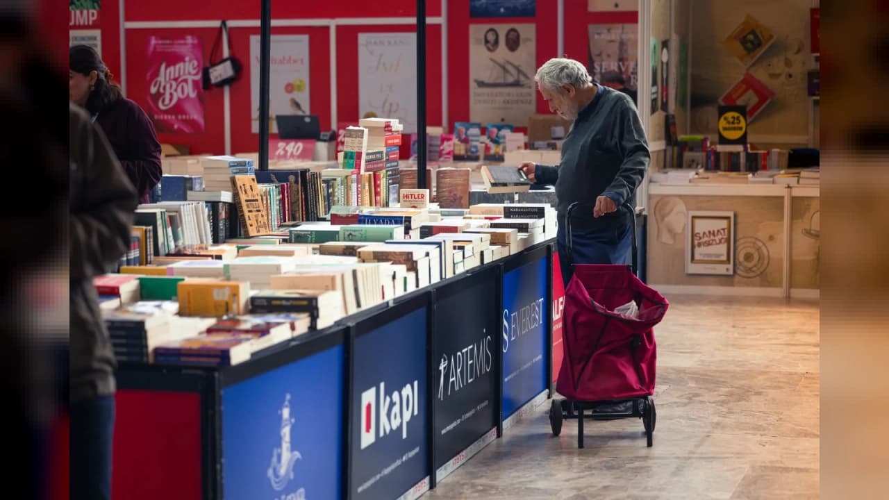 Kocaeli'de valizler bu kez kitaplarla doluyor