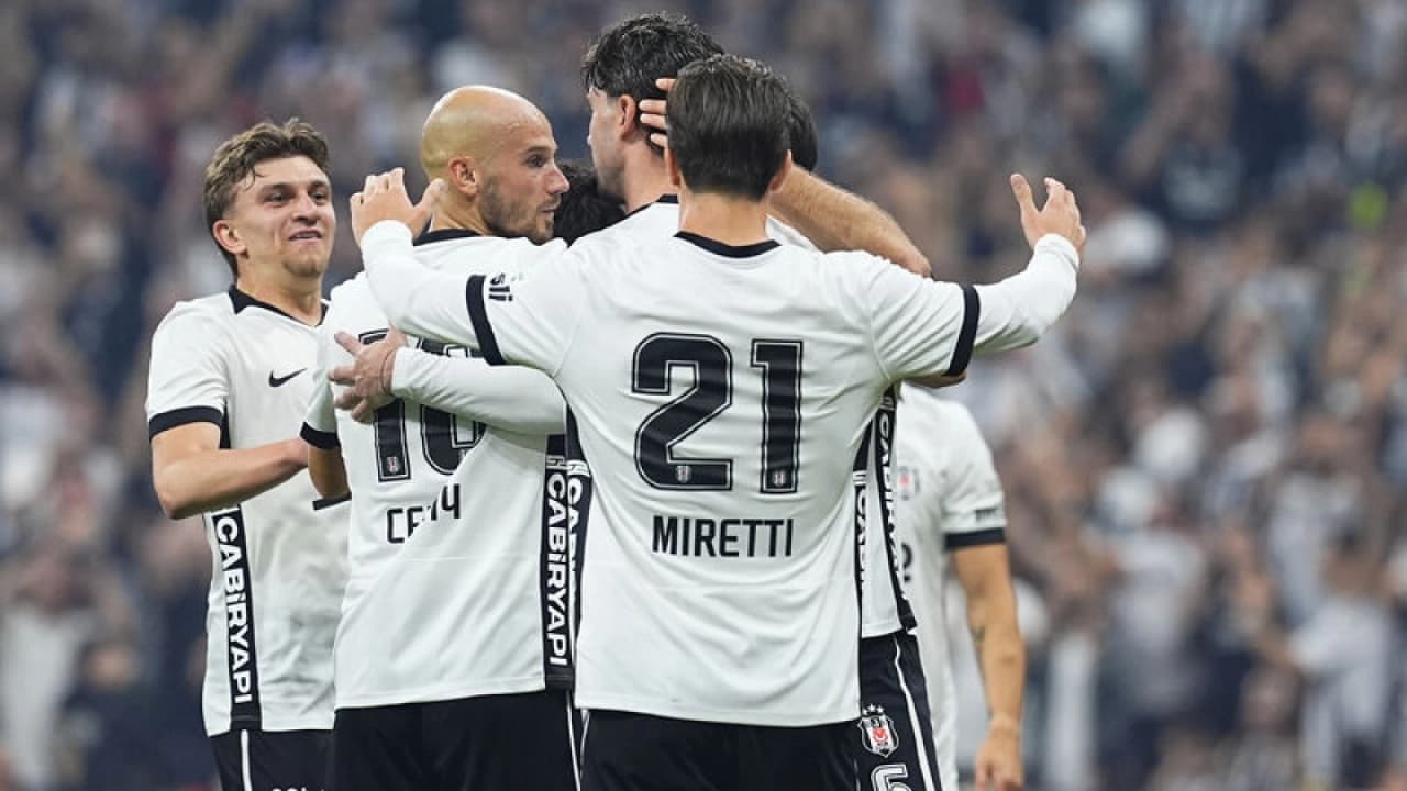 Beşiktaş, Kocaelispor'u 2-1 mağlup etti