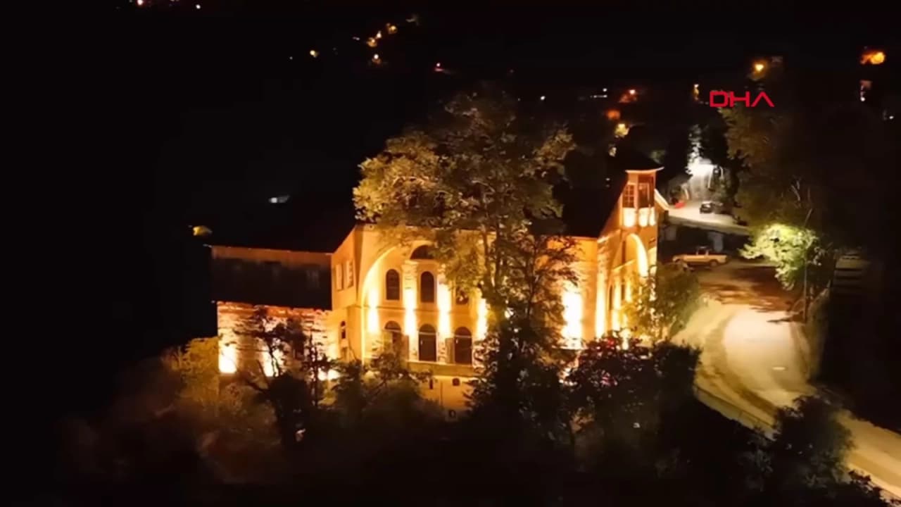 Kemaliye'de Tarihi Mekanlar Akşam Turizmi Projesiyle Işıklandırıldı