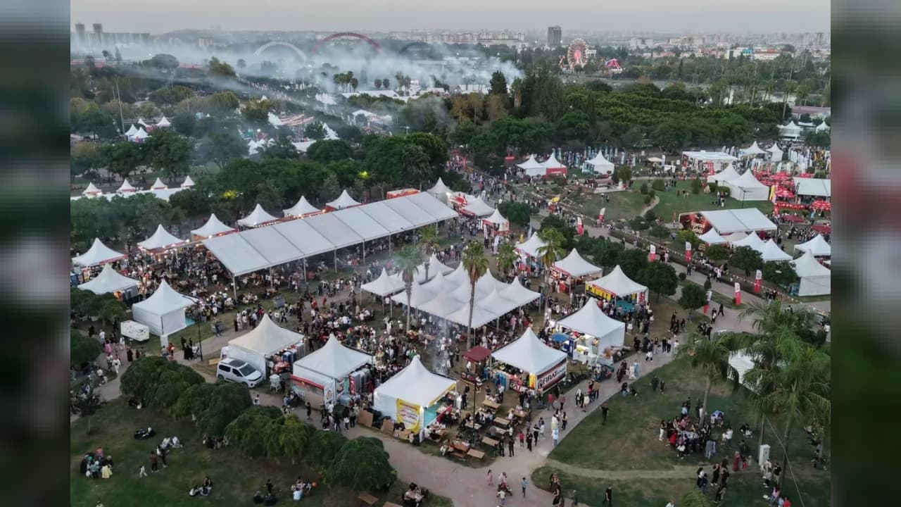 10. Uluslararası Adana Lezzet Festivali Kıraç Konseriyle Sona Erdi