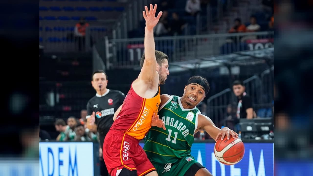 Galatasaray Evinde Bursaspor Basketbol'a 93-88 Mağlup Oldu