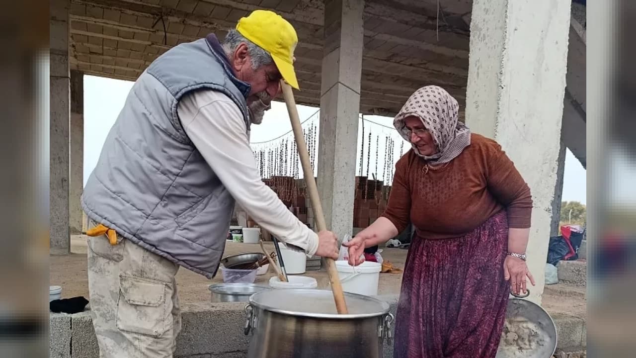 Mardin Ömerli'de Asırlık Bağ Bozumu Geleneği Sürüyor