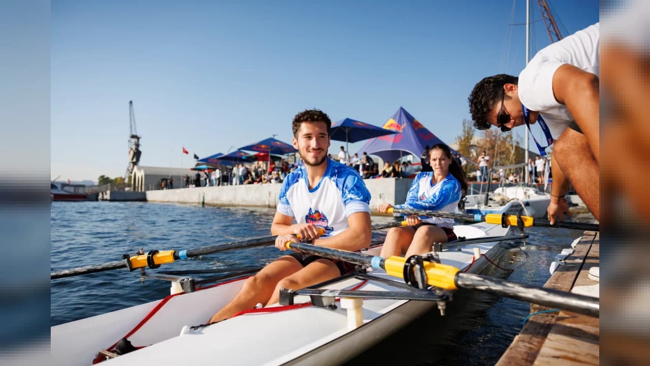 Red Bull Kürek Çekme Haliç'te düzenlendi, şampiyon Kadir Has oldu