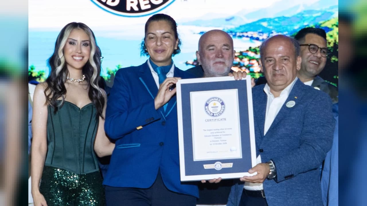 Edremit'teki zeytinyağı tadım etkinliğinde Guinness rekoru kırıldı