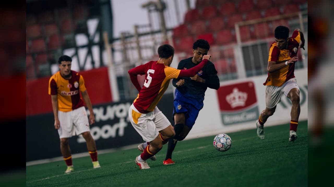Galatasaray U19 Takımı, Barcelona'ya Ümraniye'de 1-0 Mağlup Oldu