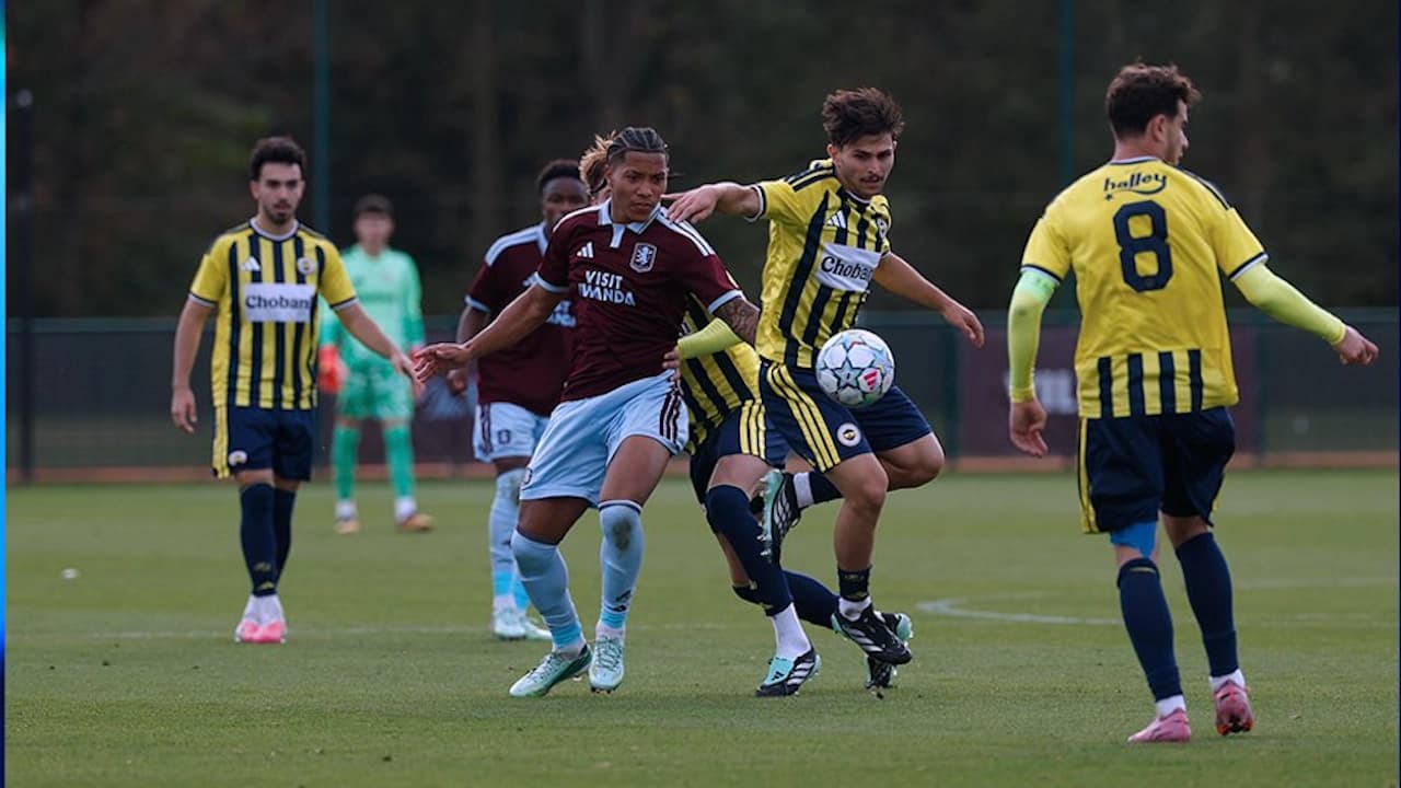 Fenerbahçe U19, UEFA Gençlik Ligi'nde Aston Villa U19'a 2-1 yenildi
