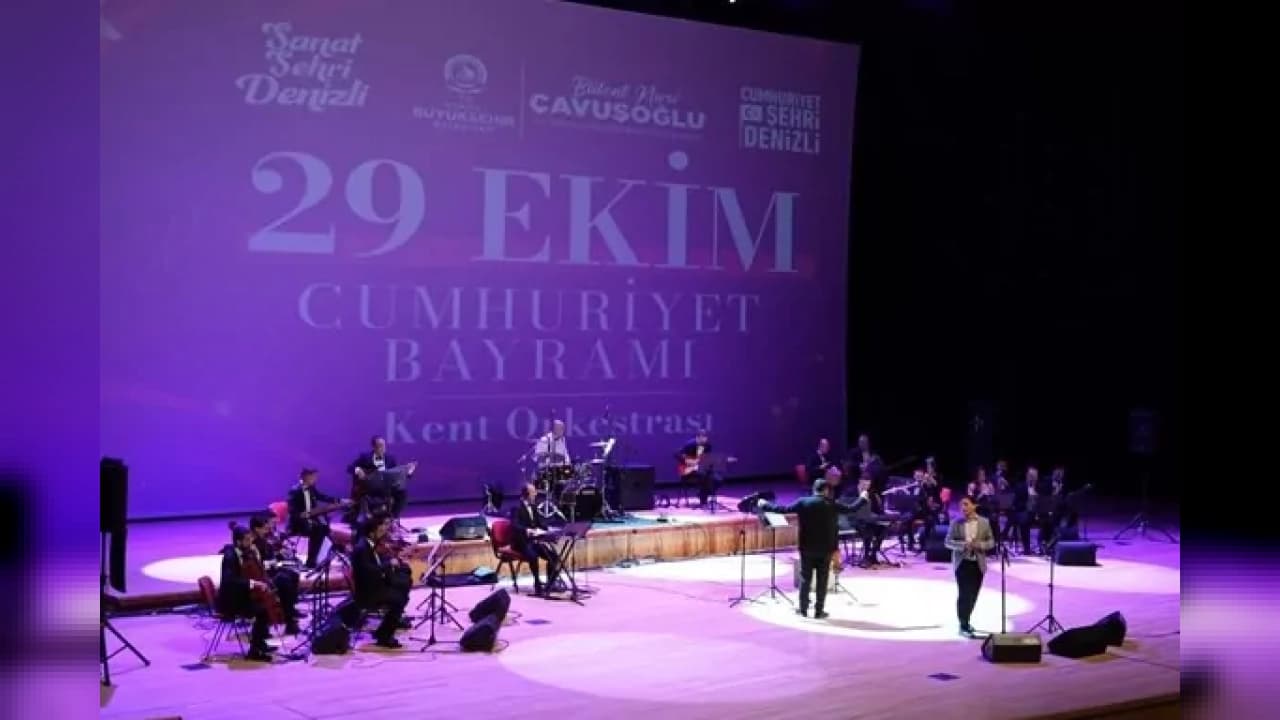 Denizli'de 29 Ekim Cumhuriyet Bayramı Kutlamaları Başladı