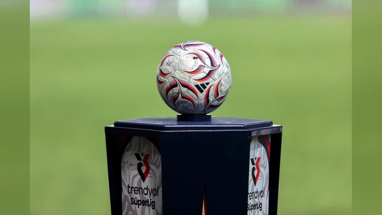 İstanbul'da Sağanak Uyarısı Sonrası TFF Bazı Maçları Erteledi