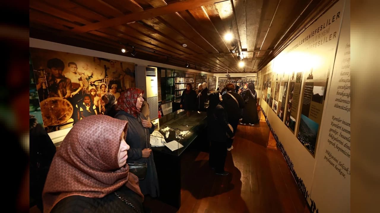Manisalılar kültür gezileriyle Efes Selçuk'un tarihini keşfediyor