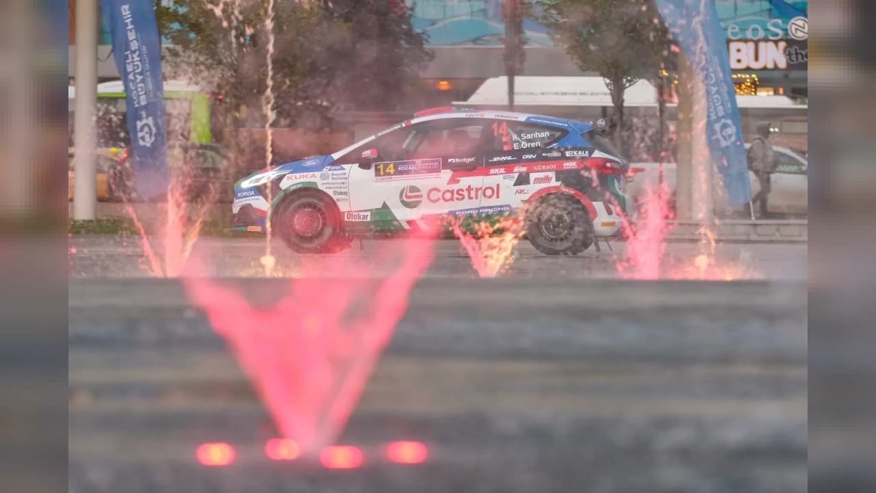 43. Kocaeli Rallisi'nin startı İzmit'te verildi