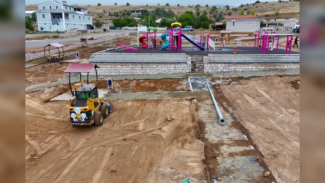Kayseri'de kırsal mahalleye yeni sosyal yaşam alanı yapılıyor