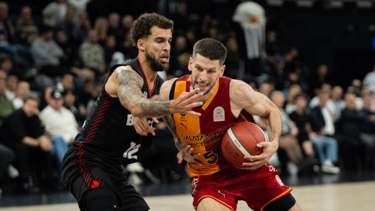 Beşiktaş derbide Galatasaray MCT Technic'i mağlup etti