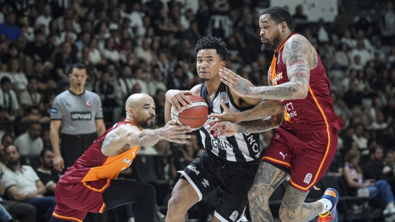 Beşiktaş ile Galatasaray yarın derbide karşılaşacak